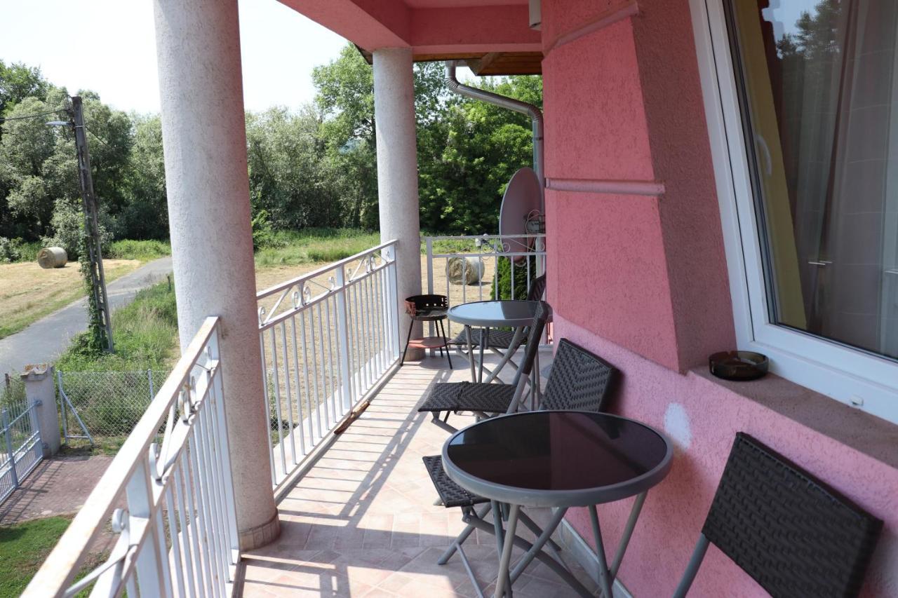 Liget Apartmanhaz Kehidakustány Exterior foto