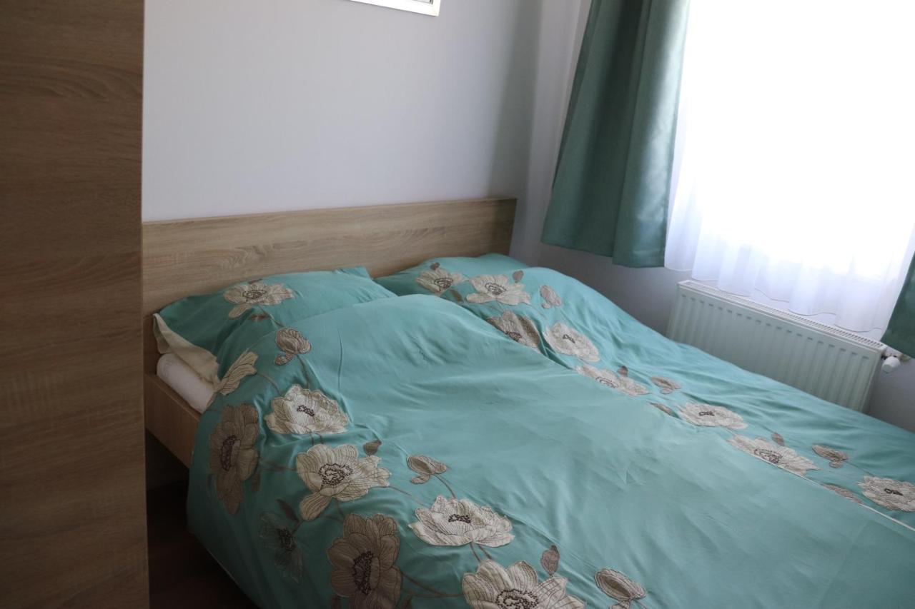 Liget Apartmanhaz Kehidakustány Exterior foto
