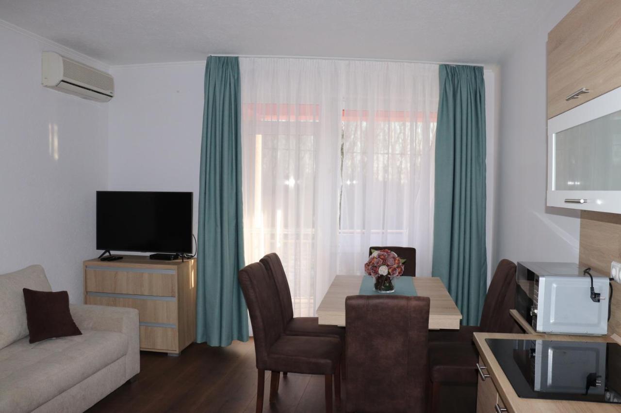Liget Apartmanhaz Kehidakustány Exterior foto