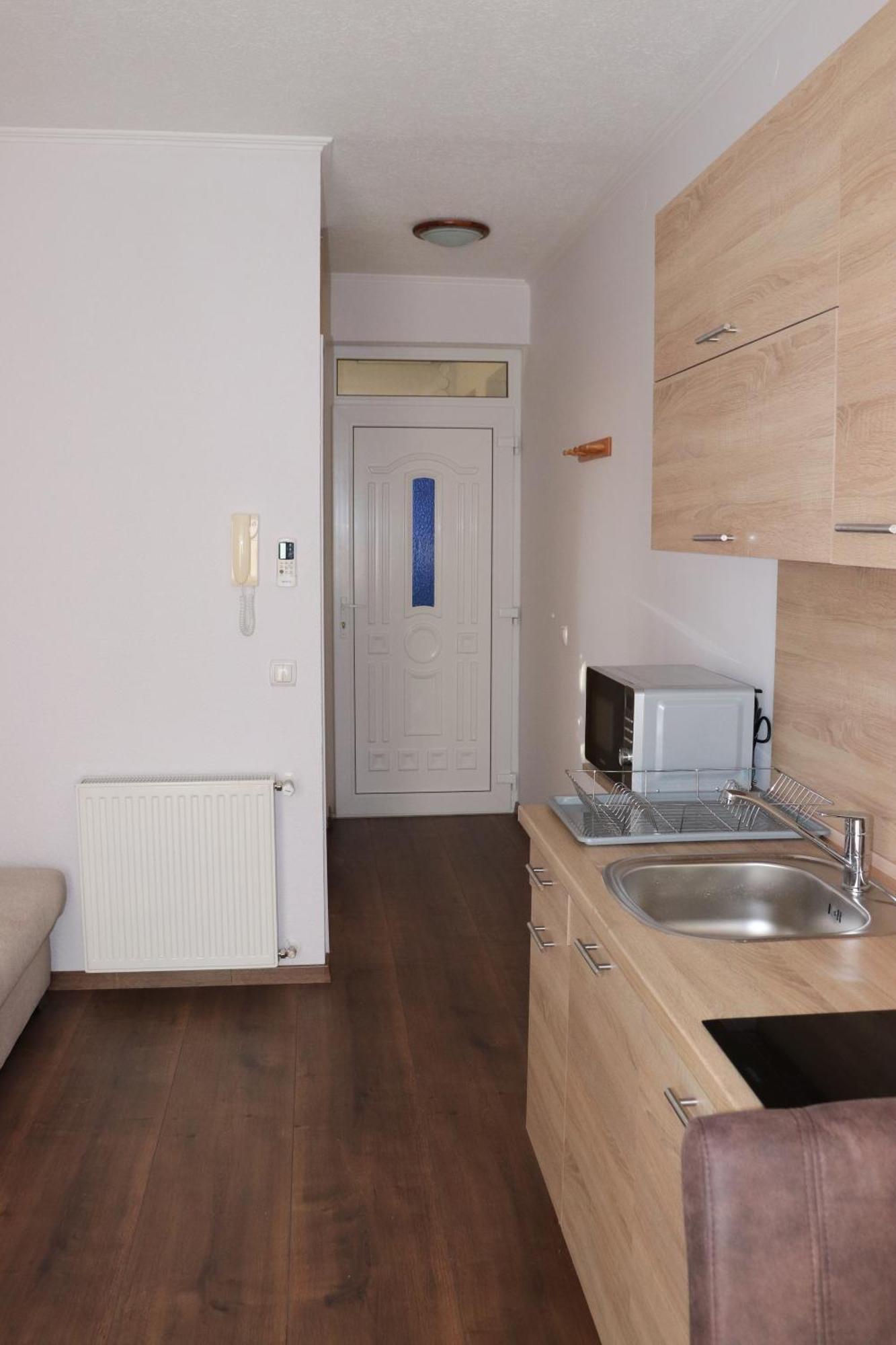 Liget Apartmanhaz Kehidakustány Exterior foto