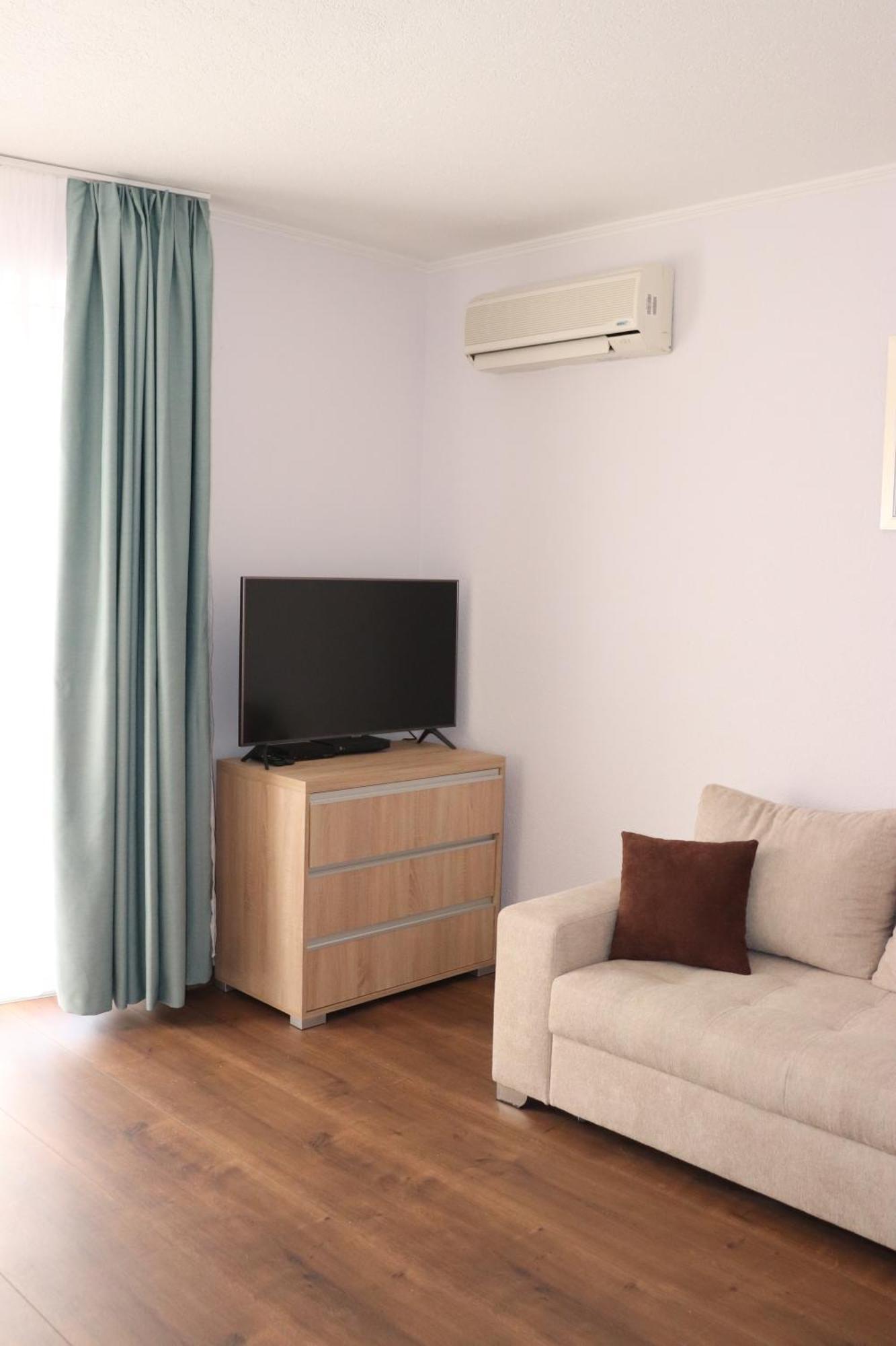 Liget Apartmanhaz Kehidakustány Exterior foto
